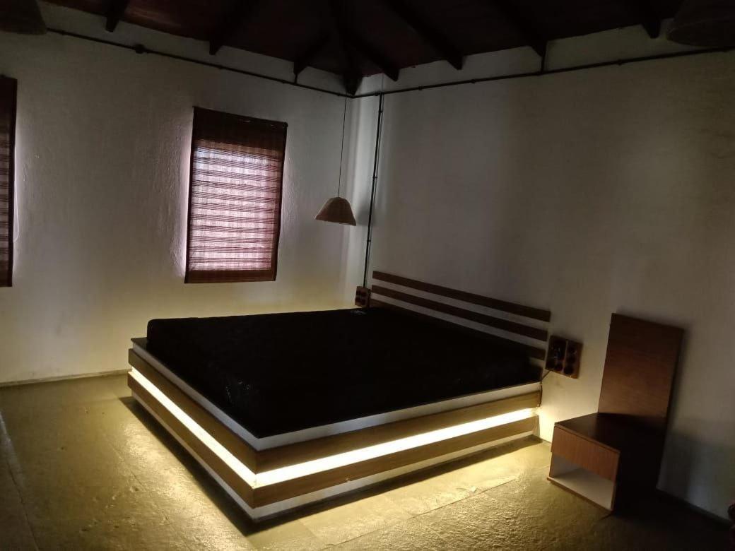 The Earth Farm Villa Nashik Buitenkant foto
